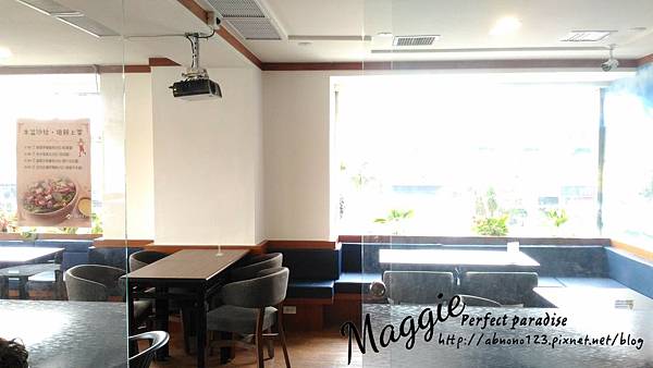 17-06-21-09-50-42-466_deco.jpg 17-06-21-09-50-42-466_deco.jpg