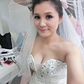 花蓮新秘游小隻 Dino 妝髮造型婚禮造型  (13).jpg