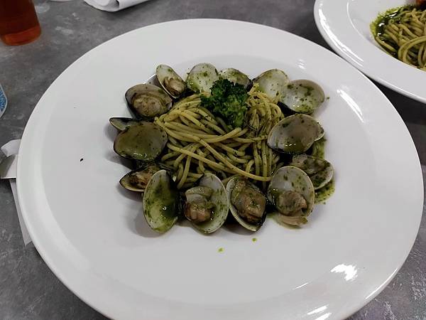 新北鶯歌義饗PASTA~平價好吃的義大利麵~燉飯~內用濃湯飲