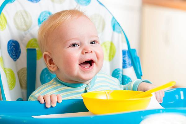 baby_eating.jpg baby_eating.jpg