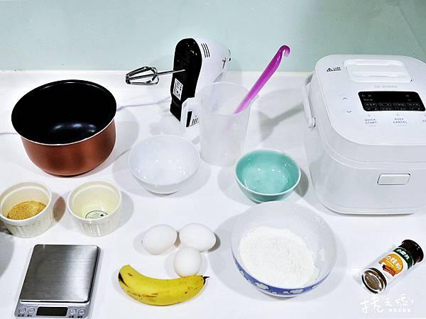 電子鍋 食譜 烤蛋糕 寶寶蛋糕 香蕉蛋糕 簡易蛋糕 免烤箱03.jpg 電子鍋 食譜 烤蛋糕 寶寶蛋糕 香蕉蛋糕 簡易蛋糕 免烤箱03.jpg