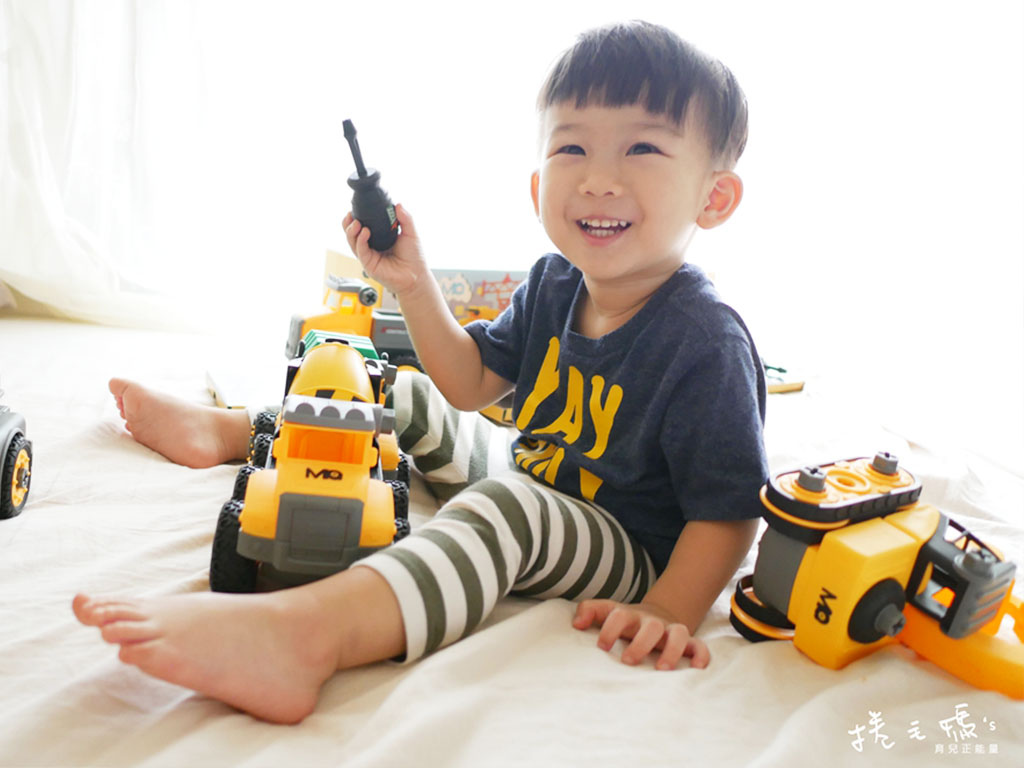 2歲玩具紀錄mq Smart積木車越玩越聰明手腦並用一起玩訓練幼兒專注力玩具 林公子有四下巴x捲毛媽 痞客邦