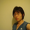 依然是沒有笑