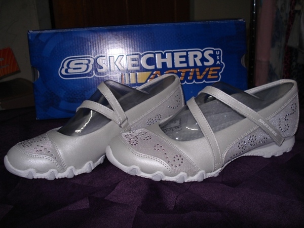 SKECHERS-2