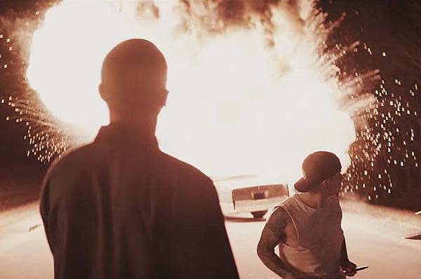 twenty-one-pilots-Heavydirtysoul-vid-still-2017-billboard-1548.jpg twenty-one-pilots-Heavydirtysoul-vid-still-2017-billboard-1548.jpg