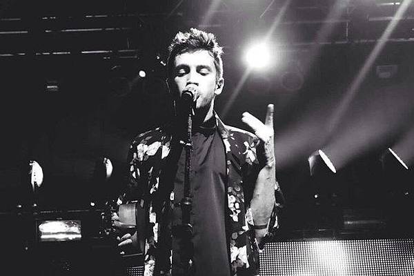 black-white-music-photography-tyler-joseph-Favim.com-4592897.jpeg black-white-music-photography-tyler-joseph-Favim.com-4592897.jpeg