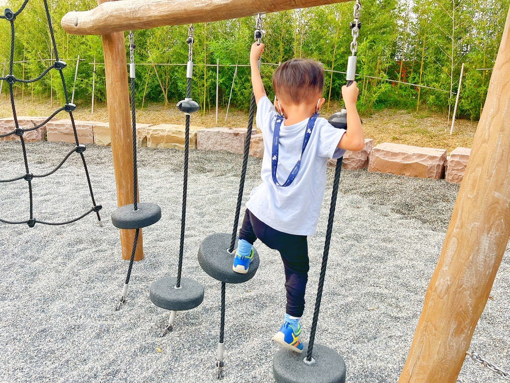 芎林鄉公四水霧公園 。水霧自然遊戲場。鄉內首座特色公園，玩樂