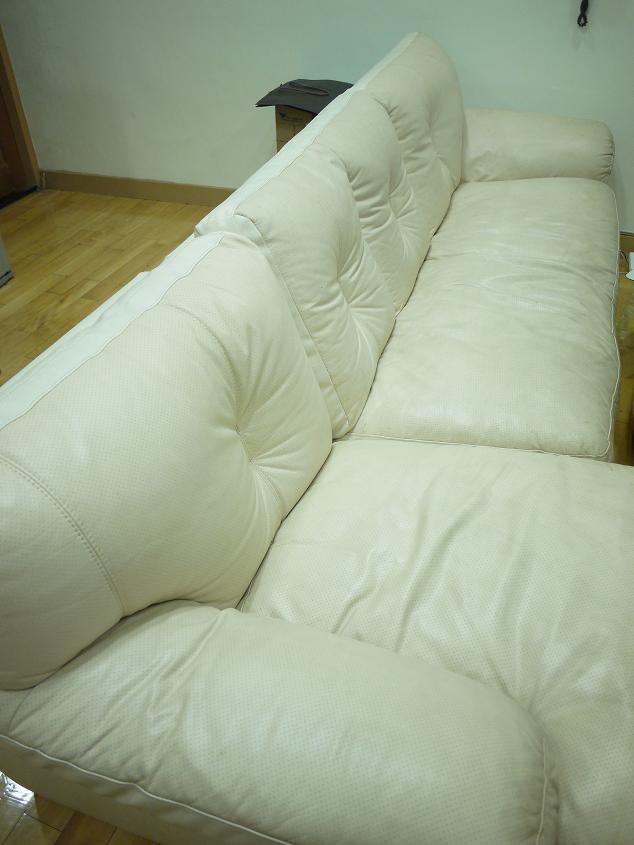 sofa1.JPG