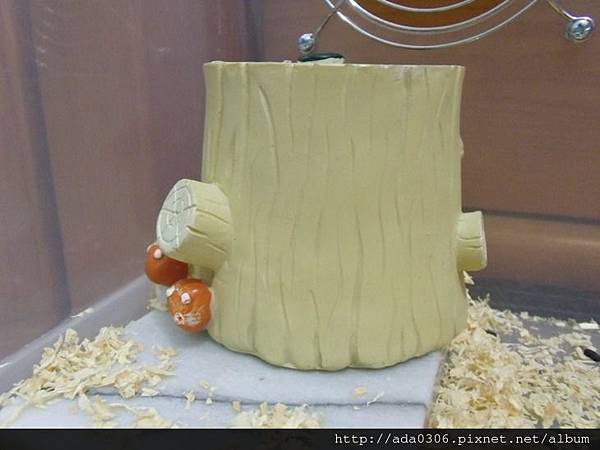 樹墩小屋 (1).jpg 樹墩小屋 (1).jpg