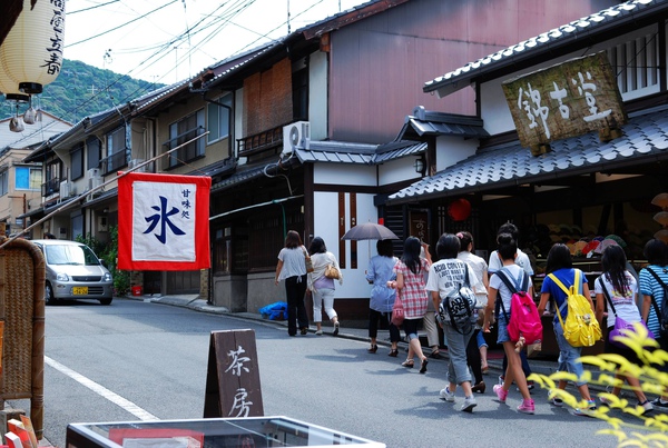 今天是周四還是很多遊客