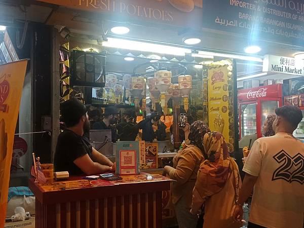 馬來西亞吉隆坡 亞羅街黃亞華小食店 &柏威年購物中心 &按 馬來西亞吉隆坡 亞羅街黃亞華小食店 &柏威年購物中心 &按