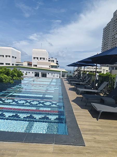 泰國芭達雅 ️曼谷移動日日記:補貨衝刺、大巴返曼谷、夜市