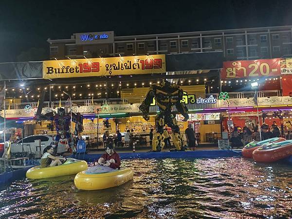 泰國芭達雅 ️曼谷移動日日記:補貨衝刺、大巴返曼谷、夜市