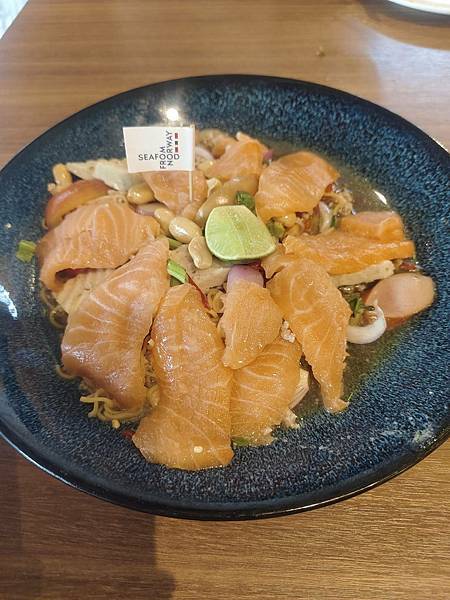 【曼谷美甲日記💅】朝聖塑料風美甲+水門市場早市+夜市戰利品&