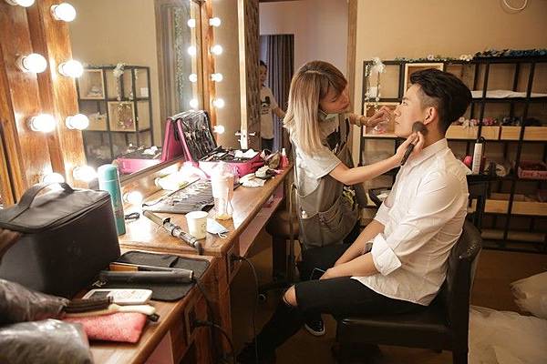 [婚紗照拍攝日記]婚紗照側拍