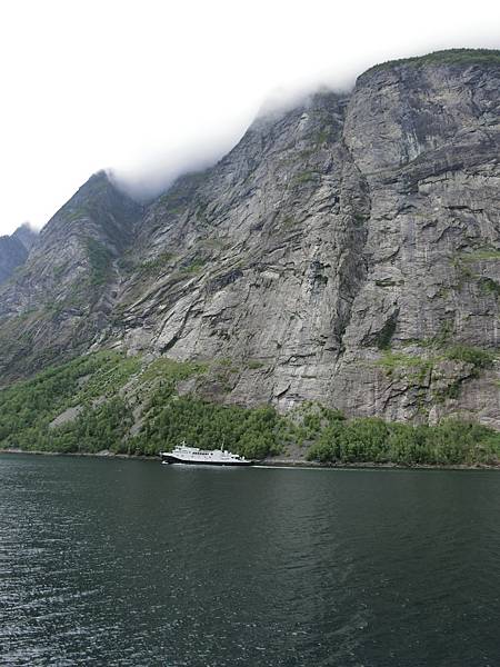 蓋倫格峽灣遊船風景-1 (15).JPG