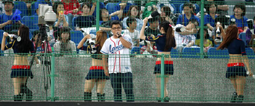 啦啦隊000.jpg 啦啦隊000.jpg