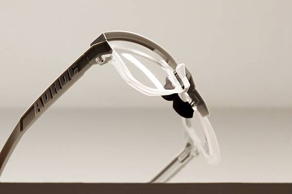 為什麼超薄鏡片是一種迷思？怎麼選擇最好。