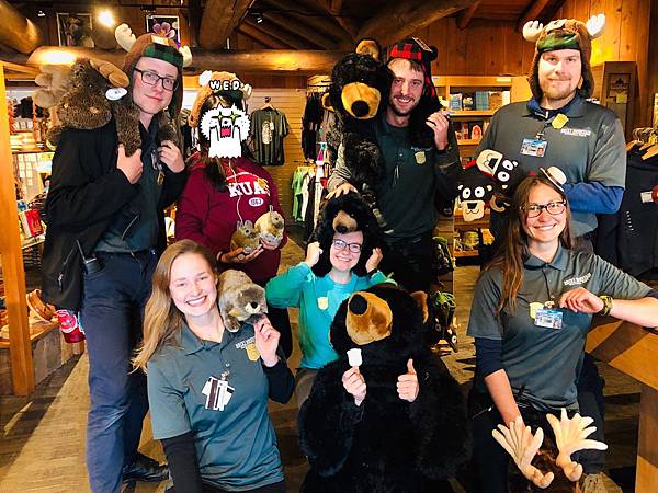 《 2019美國打工度假》面試經驗分享(代辦、美方SPONSOR、美國在台協會)|落磯山國家公園RMNP-打工度假 《 2019美國打工度假》面試經驗分享(代辦、美方SPONSOR、美國在台協會)|落磯山國家公園RMNP-打工度假