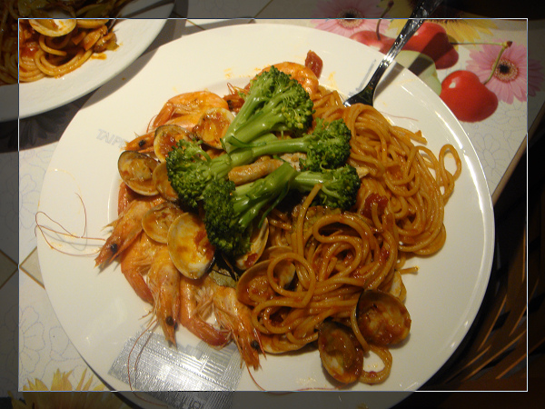 09'0530-pasta-1.jpg 09'0530-pasta-1.jpg