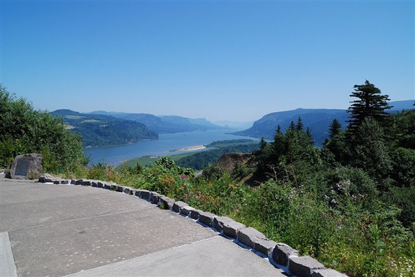 波特蘭市郊美麗的景點---Vista House