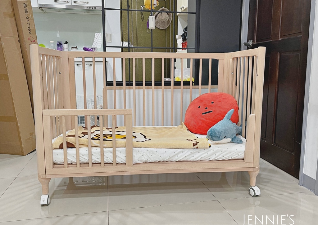 ismart櫸木嬰兒床,聰明媽咪,嬰兒床推薦,床邊床推薦,床邊床,多功能嬰兒床,嬰兒床,ismart,新生兒睡床IMG_9393.jpg ismart櫸木嬰兒床,聰明媽咪,嬰兒床推薦,床邊床推薦,床邊床,多功能嬰兒床,嬰兒床,ismart,新生兒睡床IMG_9393.jpg