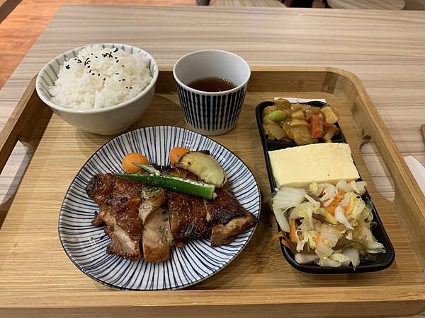 [食記] 新竹東區川島家日式便當專賣