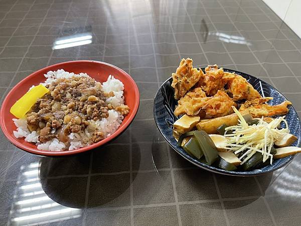 [食記] 新竹竹東二重老店麵食館，炸菜超推薦