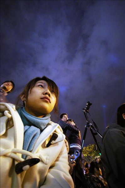 喔喔喔~ 這是我自拍的唷! 後面超閃的啦~