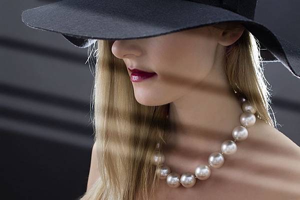 woman-1879905_960_720.jpg woman-1879905_960_720.jpg