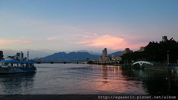 DSC_0829.JPG DSC_0829.JPG