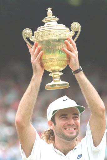 Agassi 28-92Wimbledon.jpg