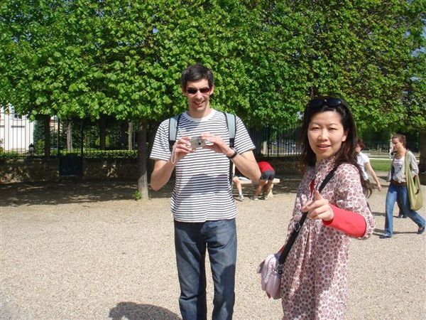 鳩鳩與Vic在chateau du St. Germain en Laye