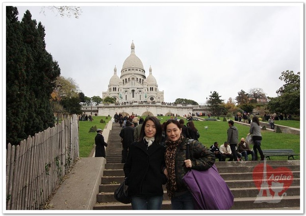 Devant Sacre-Coeur.jpg