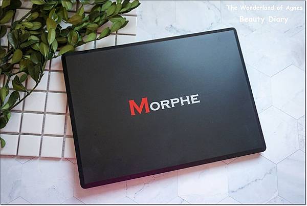 【眼影】拜託一定要買!!MORPHE 350S實用顯色持久又親民!!