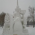 俄羅斯娃娃造形的雪雕