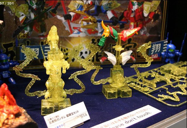 透明龍輝寶 & 五將展示架.jpg