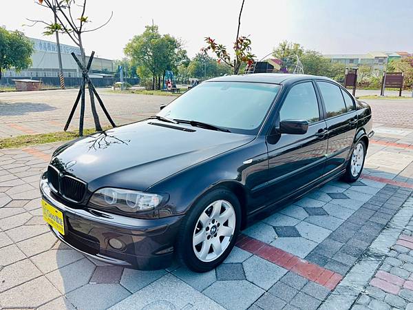 2005年 318i 售19.8萬_1