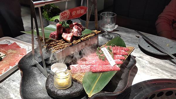 20220514_Oh My原燒_牛肉1.jpg