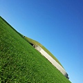 愛爾蘭旅遊 - 纽格莱奇墓 Newgrange 4.jpg