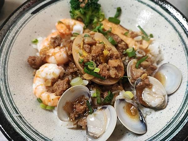 [食記] 蘆洲貳零參伍關東煮烏龍麵 湯頭清爽好吃