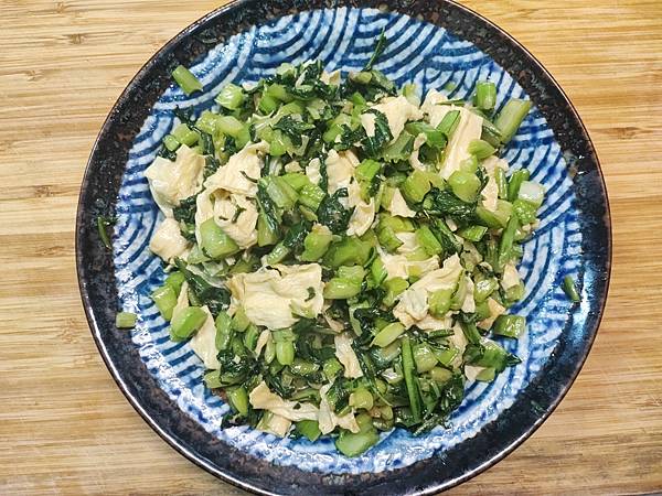 大叔做菜 - 雪菜炒豆包