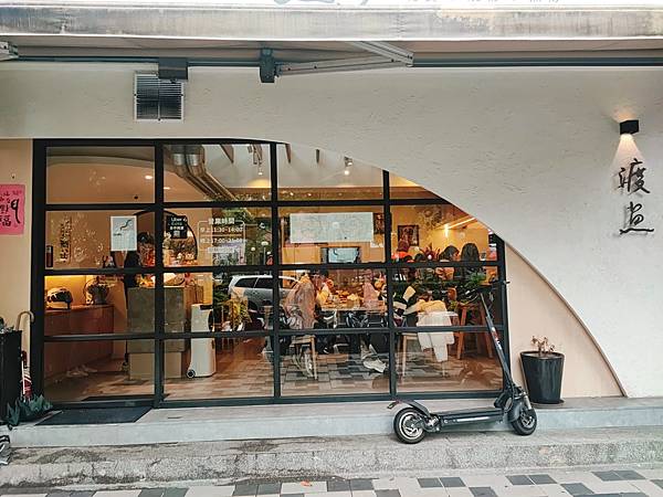 [食記] 三重重劃區渡魚日式水產壽司