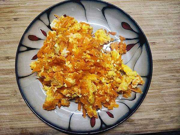 大叔做菜 - 紅蘿蔔炒蛋