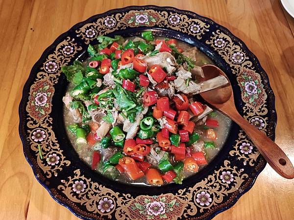 [食記] 台北東區人氣餐酒館-調味品串酒坊