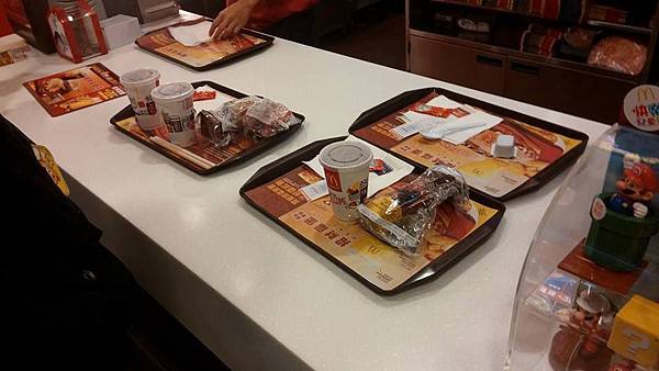 1622640_10202189296668119_653673943_n