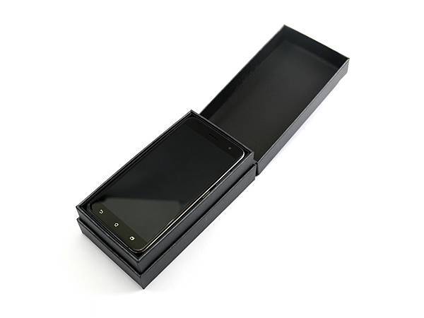依舊超值、加上美型與更棒相機、適合每一個人的 ASUS ZenFone 3 智慧手機!(1) 開箱動手測試 @3C 達人廖阿輝 BO0R9824