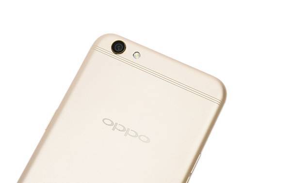 如果你還沒買 R9 那就不要買了！改買新的 R9s 就對了！一躍拍照強機的 OPPO R9s 動手玩 @3C 達人廖阿輝