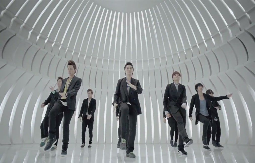 Super Junior 슈퍼주니어_Mr.Simple_MUSICVIDEO_(720p)[22-20-45].JPG