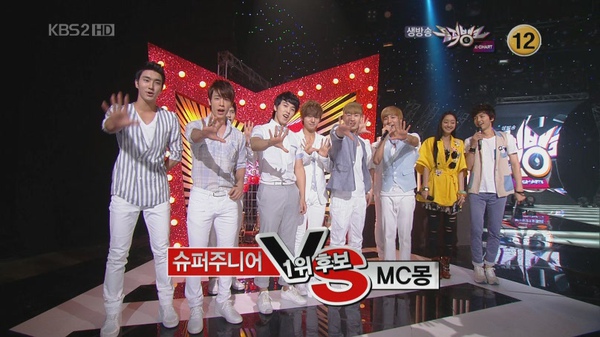 100709.KBS2.MusicBank.SuperJunior_Interview[DDH][16-13-31].jpg